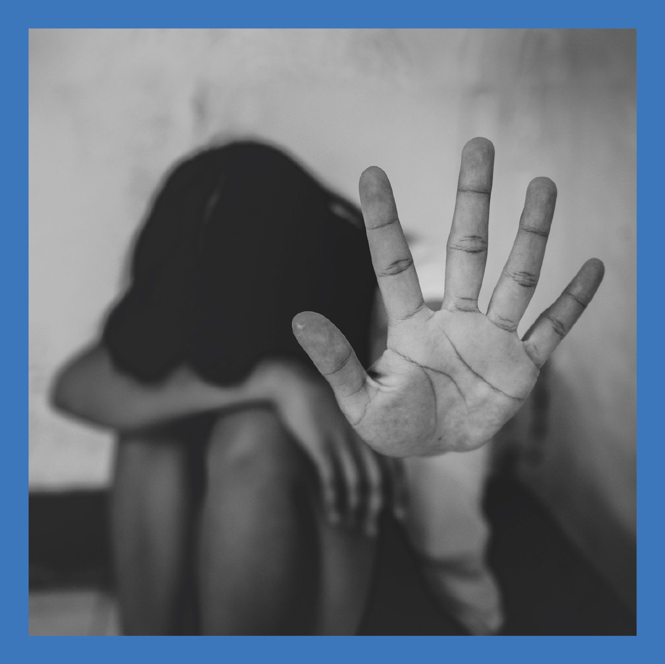 Promesa AVON para erradicar la violencia hacia las mujeres y niñas Promesa AVON para erradicar la violencia hacia las mujeres y niñas